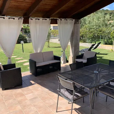 Casa vacanze Del Moro, Calasinzias - Free Wifi - 300mt From The !